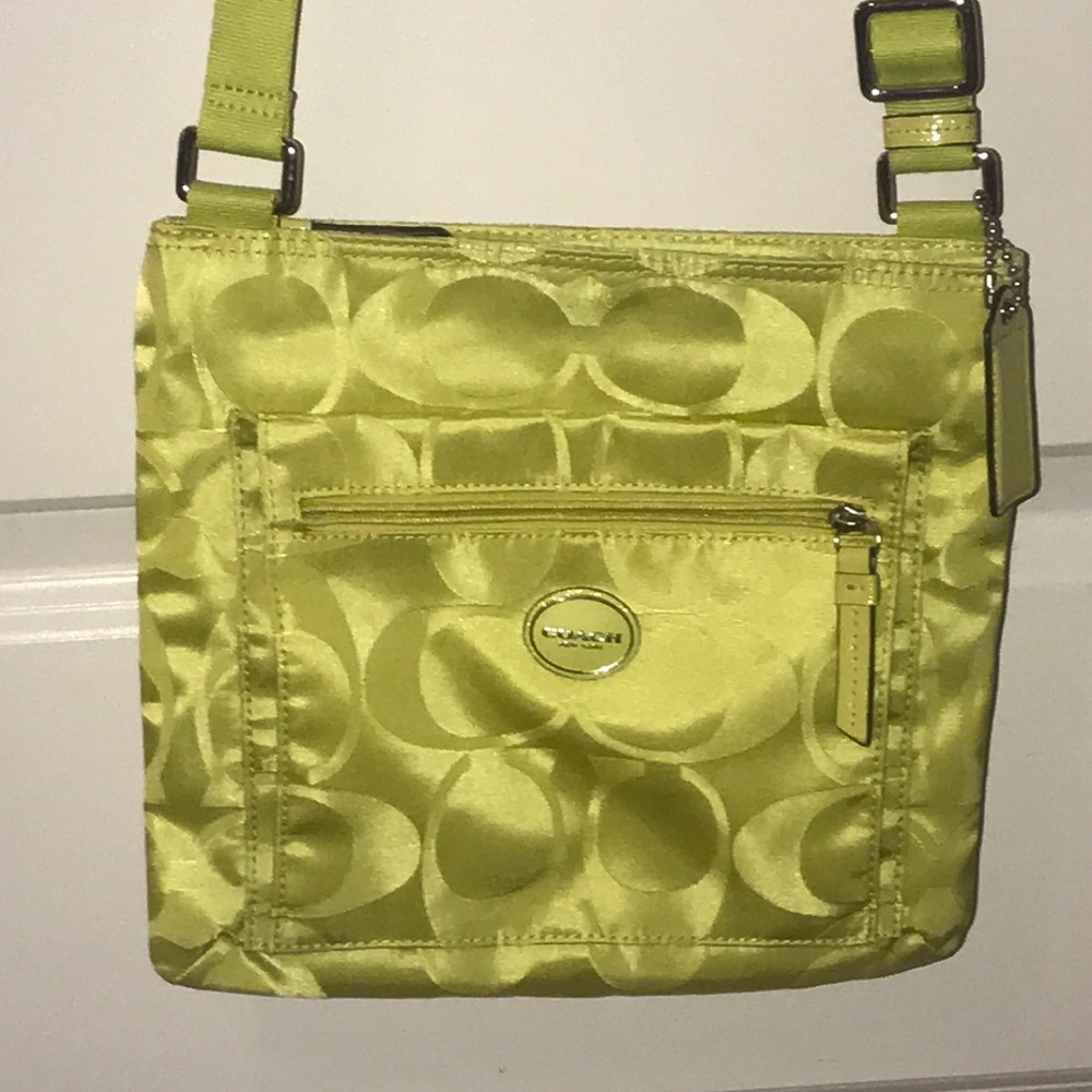 Coach lemon lime Bag!